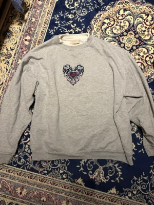 Vintage sweatshirt  - Säljer då ej min stim