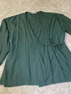 Fin tröja st /S-M - Bra skick  passar st /XL