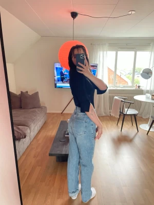 Straight jeans - Ginatricot mid waist