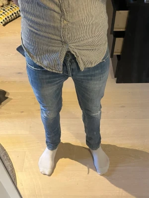 Dondup George - Dondup, modell George. Storlek 31, super skick.                 Hör av dig vid frågor, mvh Elwin