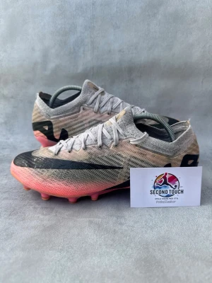 Nike mercurial - ⚽️ Nike Air Zoom Mercurial Vapor 15 Elite 📏 Storlek: 41 🌱 Underlag: AG 📋 Skick: Bra