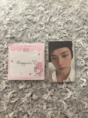 lee know photocard - !! tar endast swish !! skickar gärna video på kortet + när jag postar om du frågar först 🤍 kan inte garantera att kortet är HELT fri från några märken, men visar såklart om det skulle vara så!