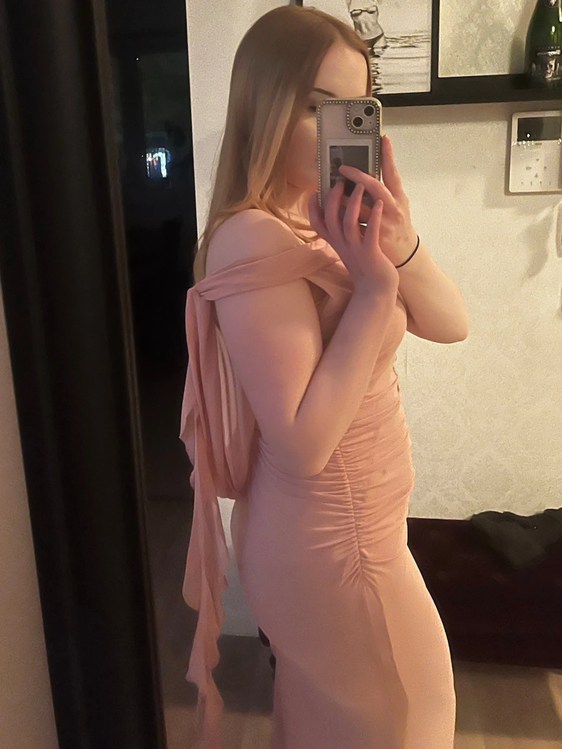 Lång ljusrosa offshoulder klänning - 4