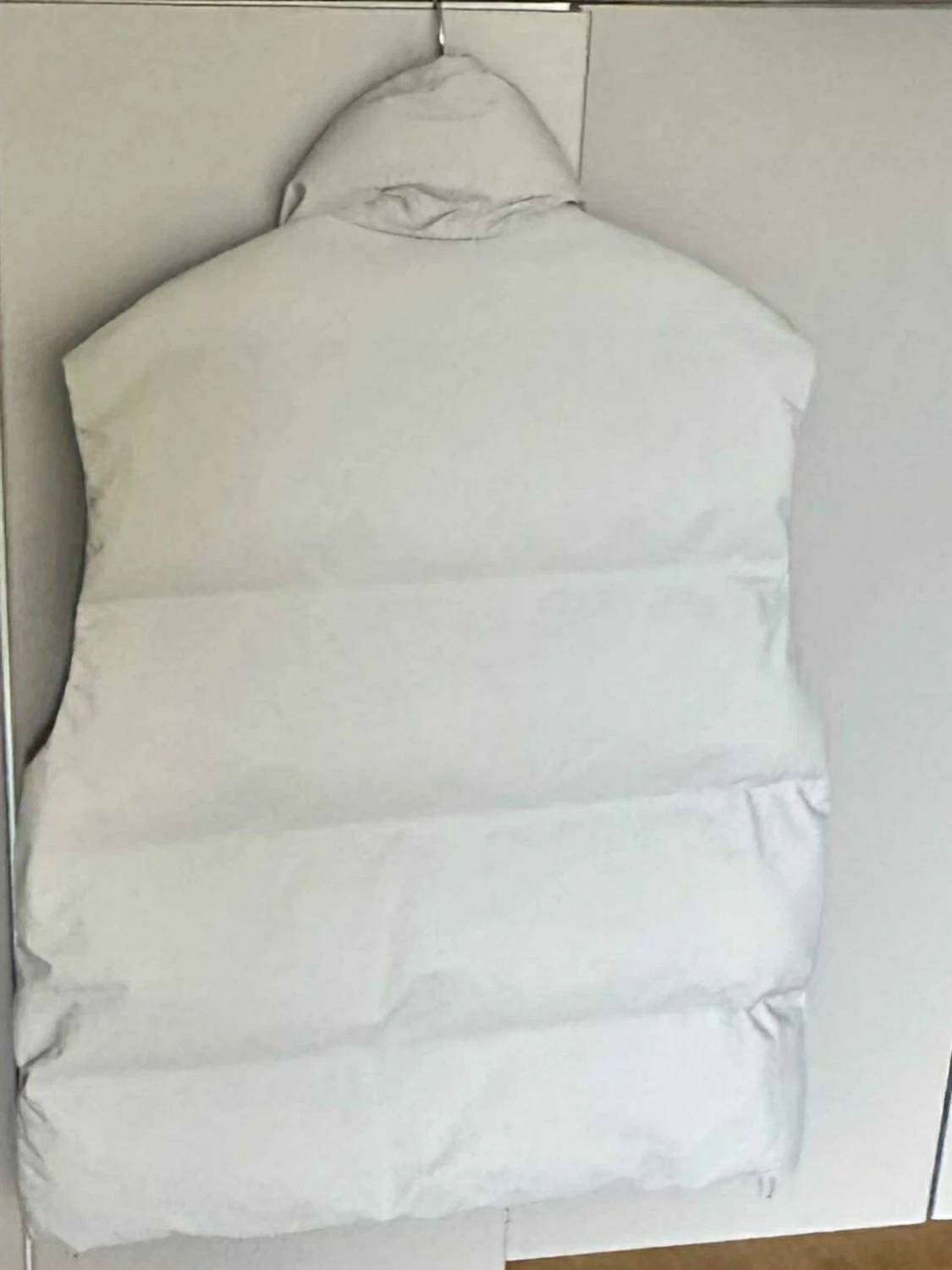 väst med hög krage - 1