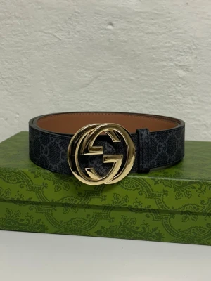 Gucci Bälte  - Helt nytt aldrig använd. Storlek 110cm. Snabb frakt, endast bälte.