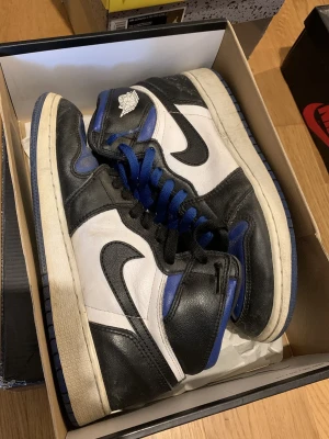 Nike Air Jordan 1 Royal blue - Jordan 1 high en gammal modell som bara släppts en gång 
