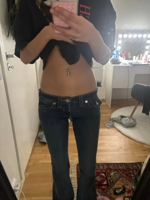 True Religion bootcut - Använda 2 grg, skit snygga jeans