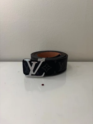 Lv bälte  - Helt ny, snabbt & säkert fraktat. skickas inom kort tid 