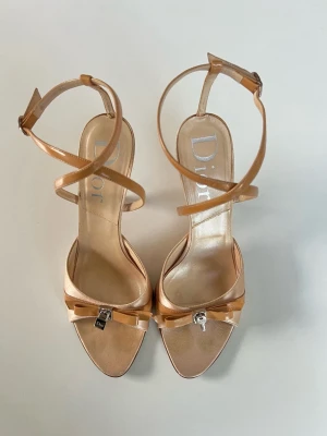 Dior klackskor  - Äkta vintage dior klackar 