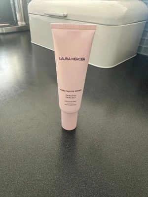 Laura Mercier Pure Canvas Primer - aura Mercier Pure Canvas Primer. Använd 1 gång.