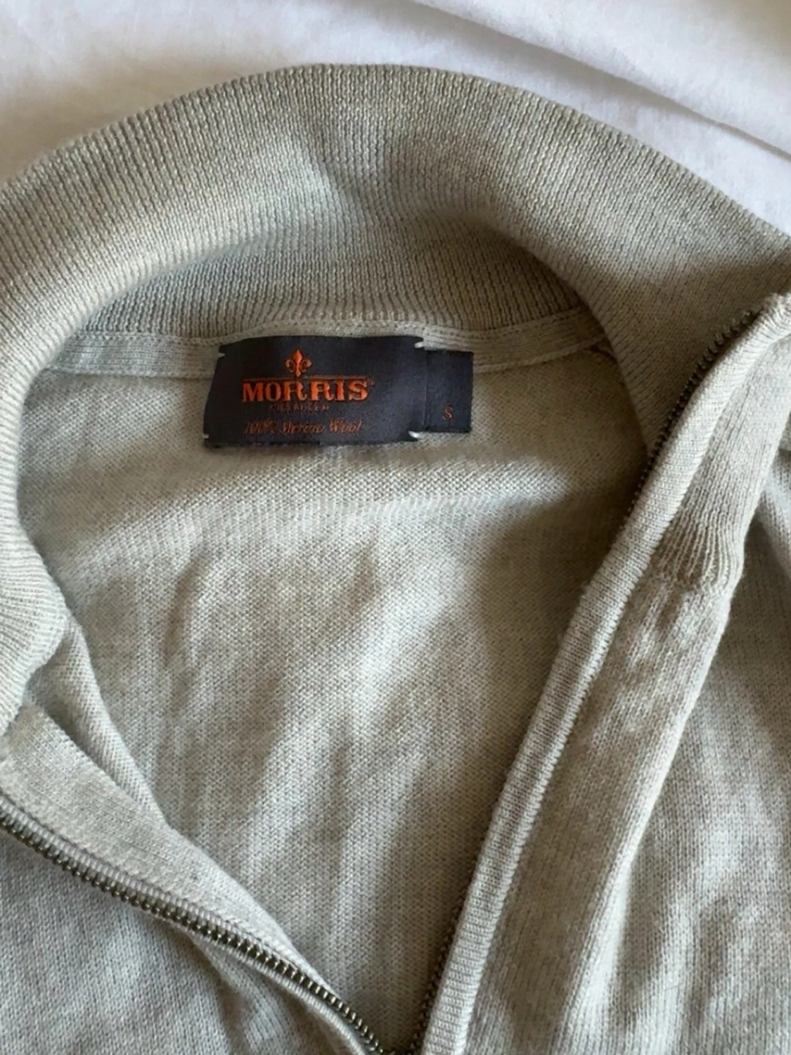 Beige stickad tröja från Morfils - 1