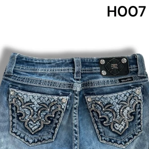 Miss me jeans - 🤍 Midja i W : 27W 🤍 Midja : 34 🤍 Ytterben : 103 🤍 Innerben : 78