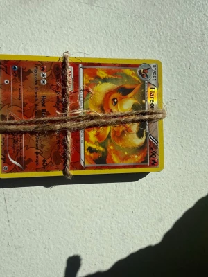 Bunt Pokémonkort  - Säljer en bunt med Pokémon kort, alla kort är från mellan 2013 och 2018, korten är i bra skick 