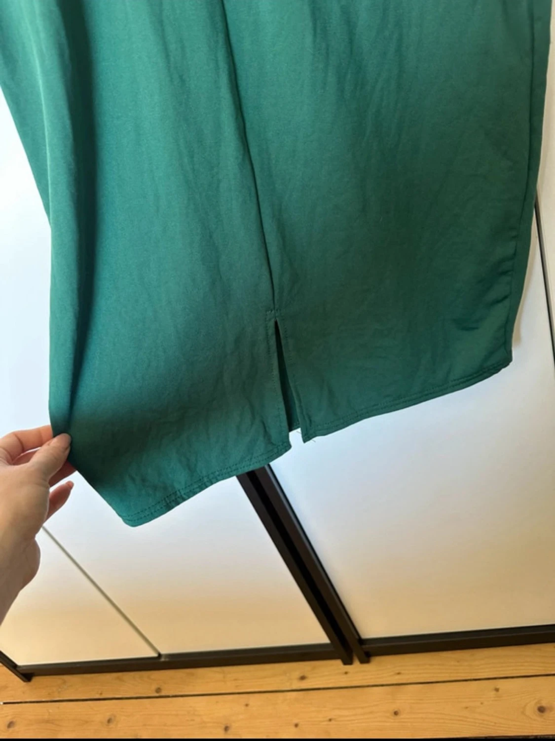 Grön klänning med lång ärm - 4