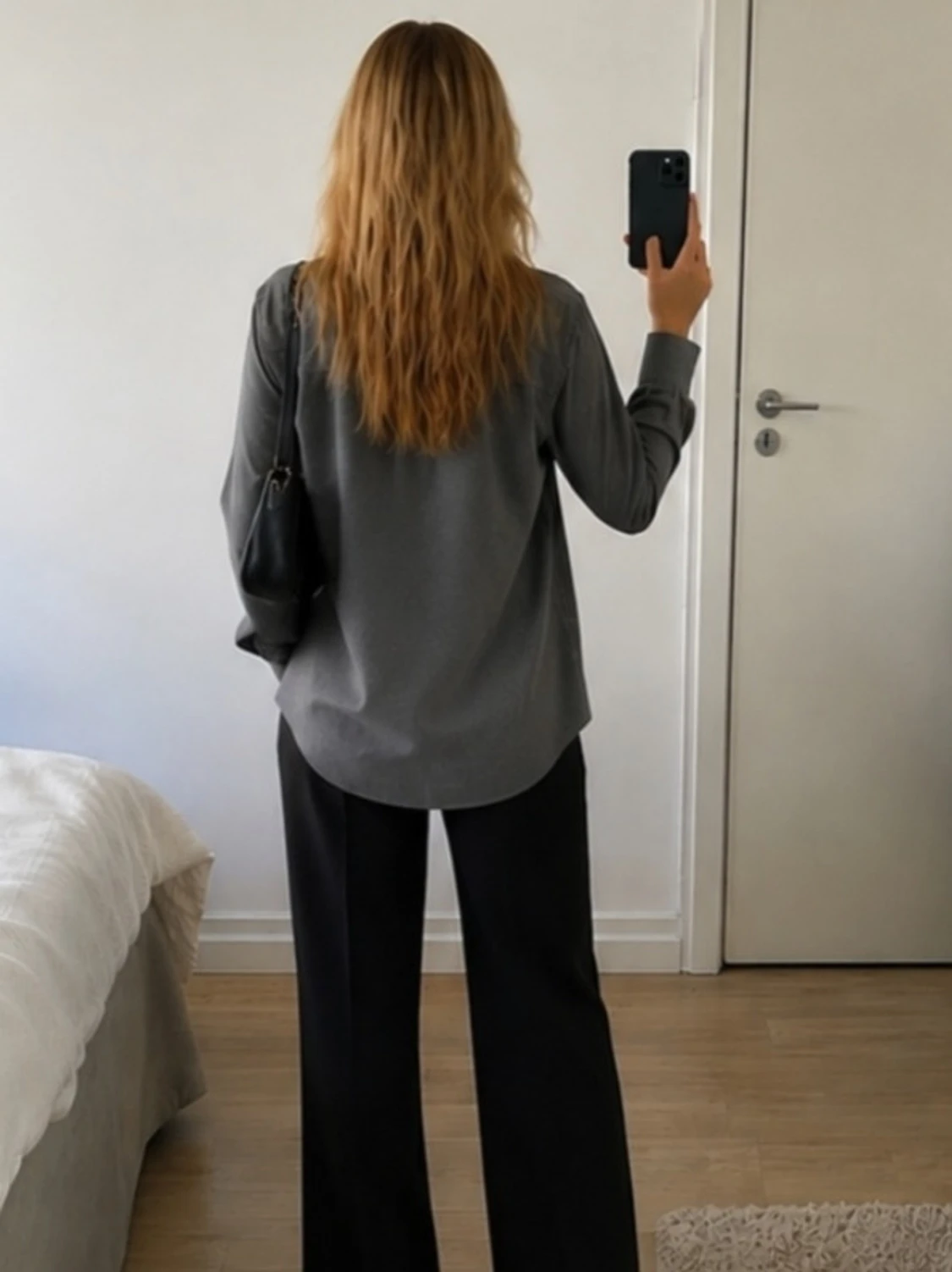 Mörkgrå skjorta med fickor - 1