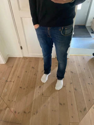 Nudie Jeans - Säljer ett par schyssta nudie jeans | Märke: Nudie jeans | Storlek: W:30 L:32 | Modell: Thin Finn | Skick: 9/10 | Hör av er för frågor!