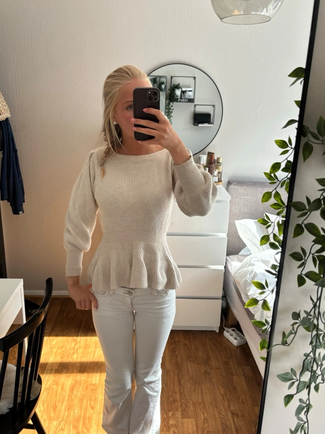 Beige peplumstickad tröja - 3