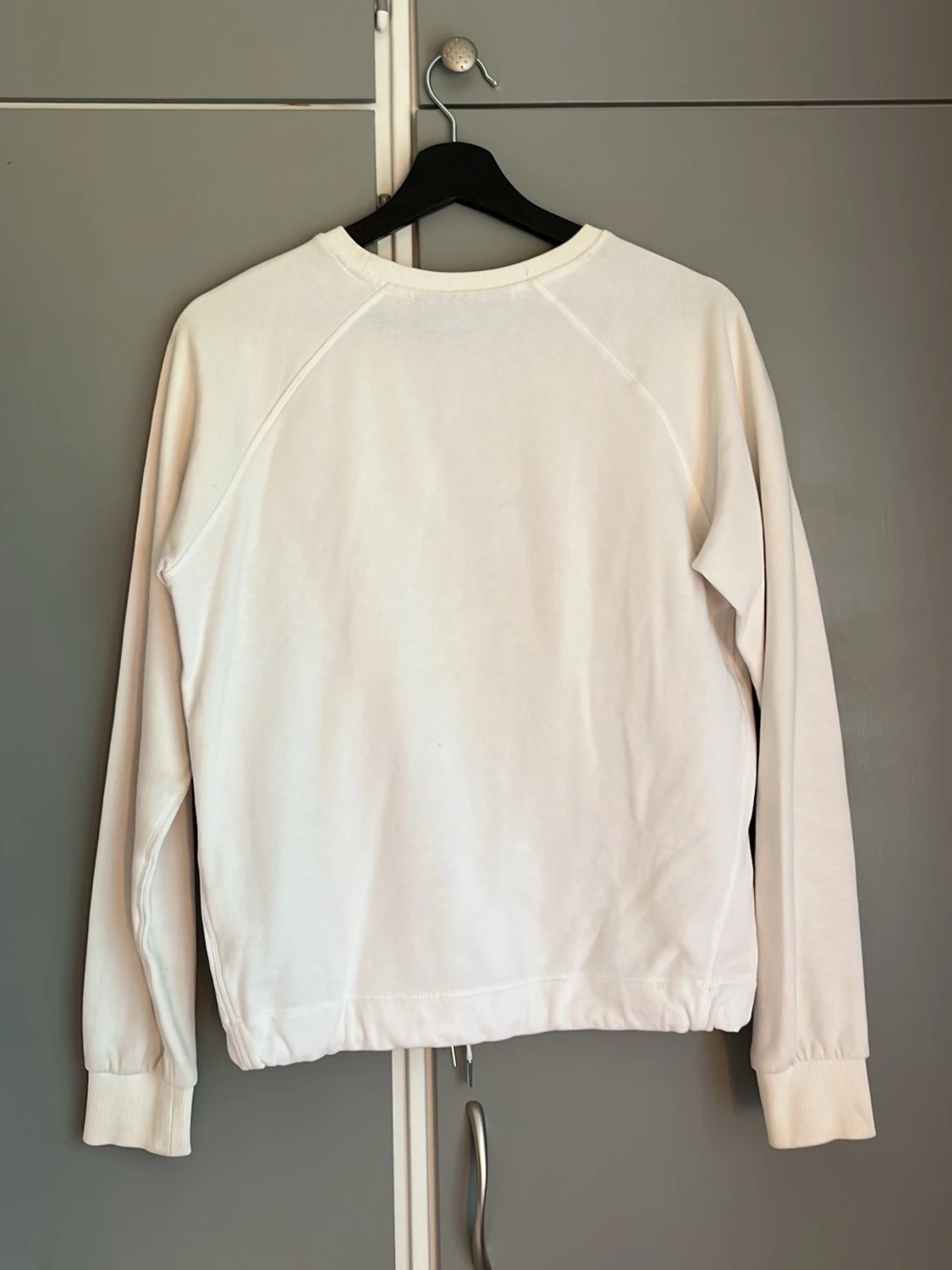 Vit sweatshirt från Peak Performance - 2