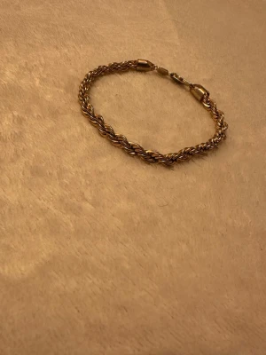 Cordell guldarmband 4mm, guldpläterad - Doppad i guld