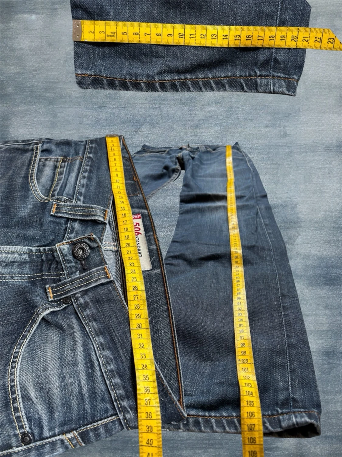 *Straight/Bootcut* Levi’s 506  - 3