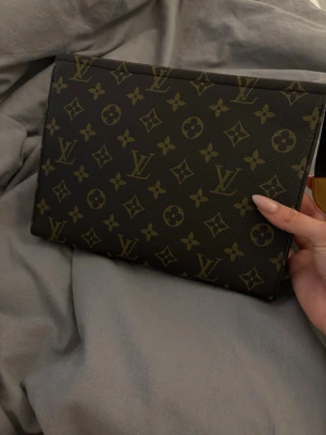 Väska - Fint skick två stycke .