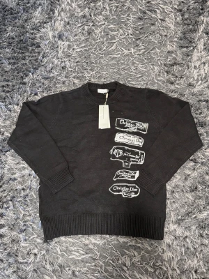 CD black sweater - Size M as new