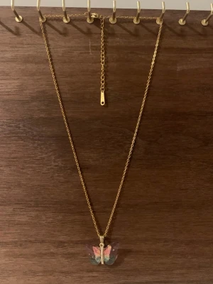 Elira Voss halsband - Nytt och oanvänt