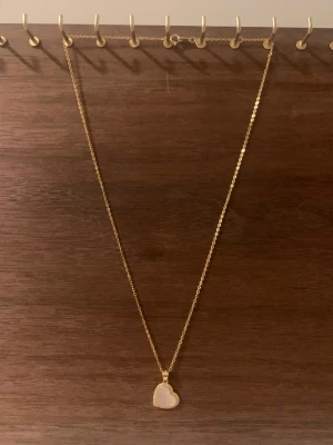 Elira Voss halsband - Nytt och oanvänt