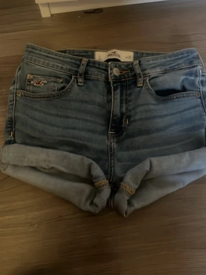 Ljusblå shorts hollister  - Skitsnygga y2k hollister vintage shorts från hollister