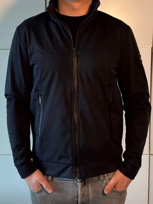 Paul & shark jacka - Schysst jacka från Paul & Shark , bra skick. Storlek L men passar även M