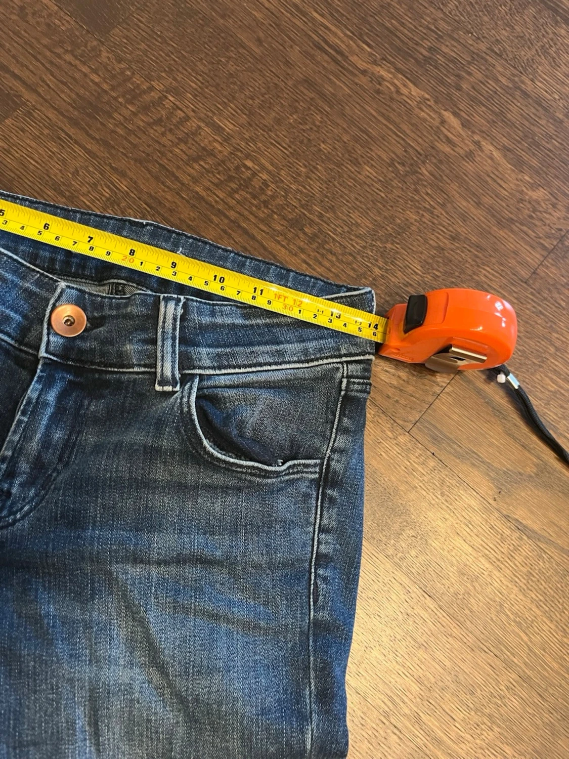 Blå bootcut jeans med slitningar - 3