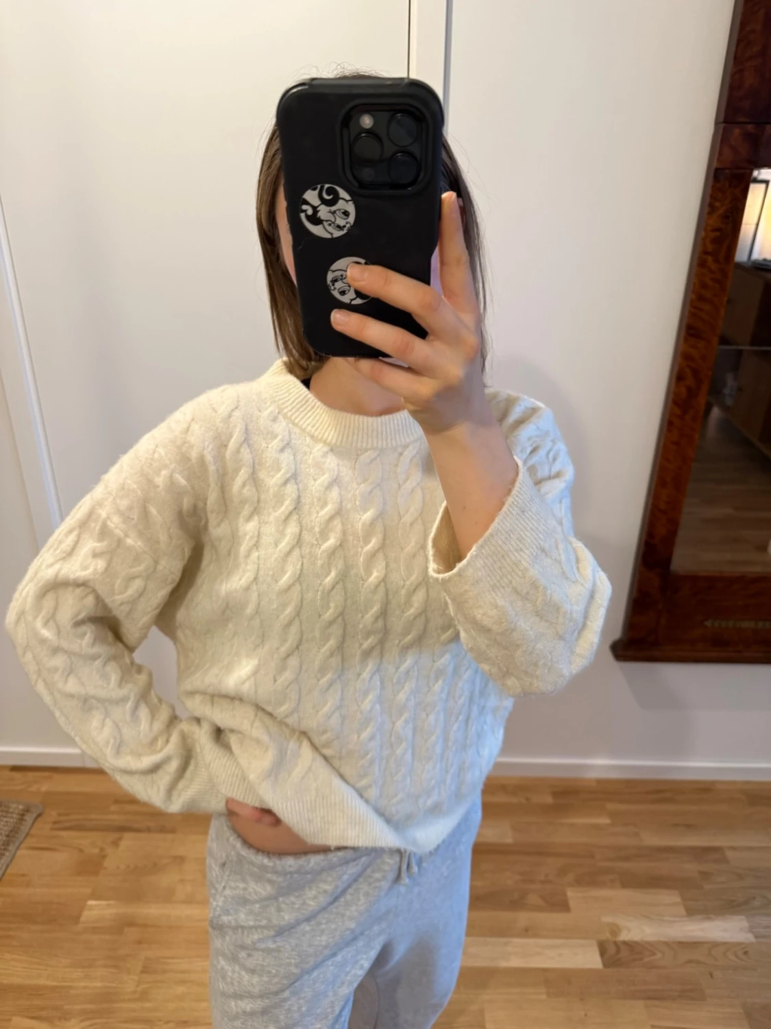 Vit kabelstickad tröja från H&M