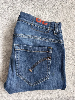 Dondup George Jeans - Dondup George jeans | Skick 9/10 | W29 | Vårt pris: 599kr | Hör av er vid intresse eller frågor!🌟