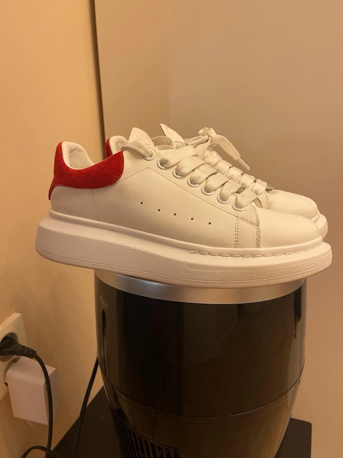 vita sneakers från AM - 3