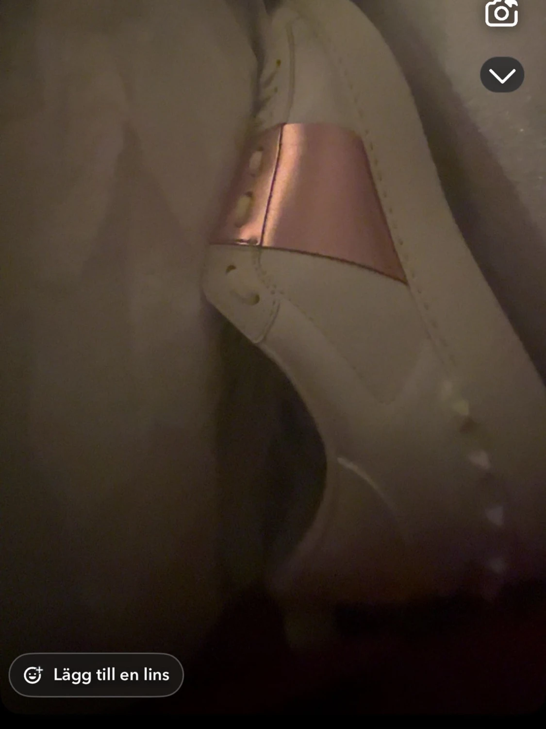 Valentino vita sneakers med rosa detalj - 3