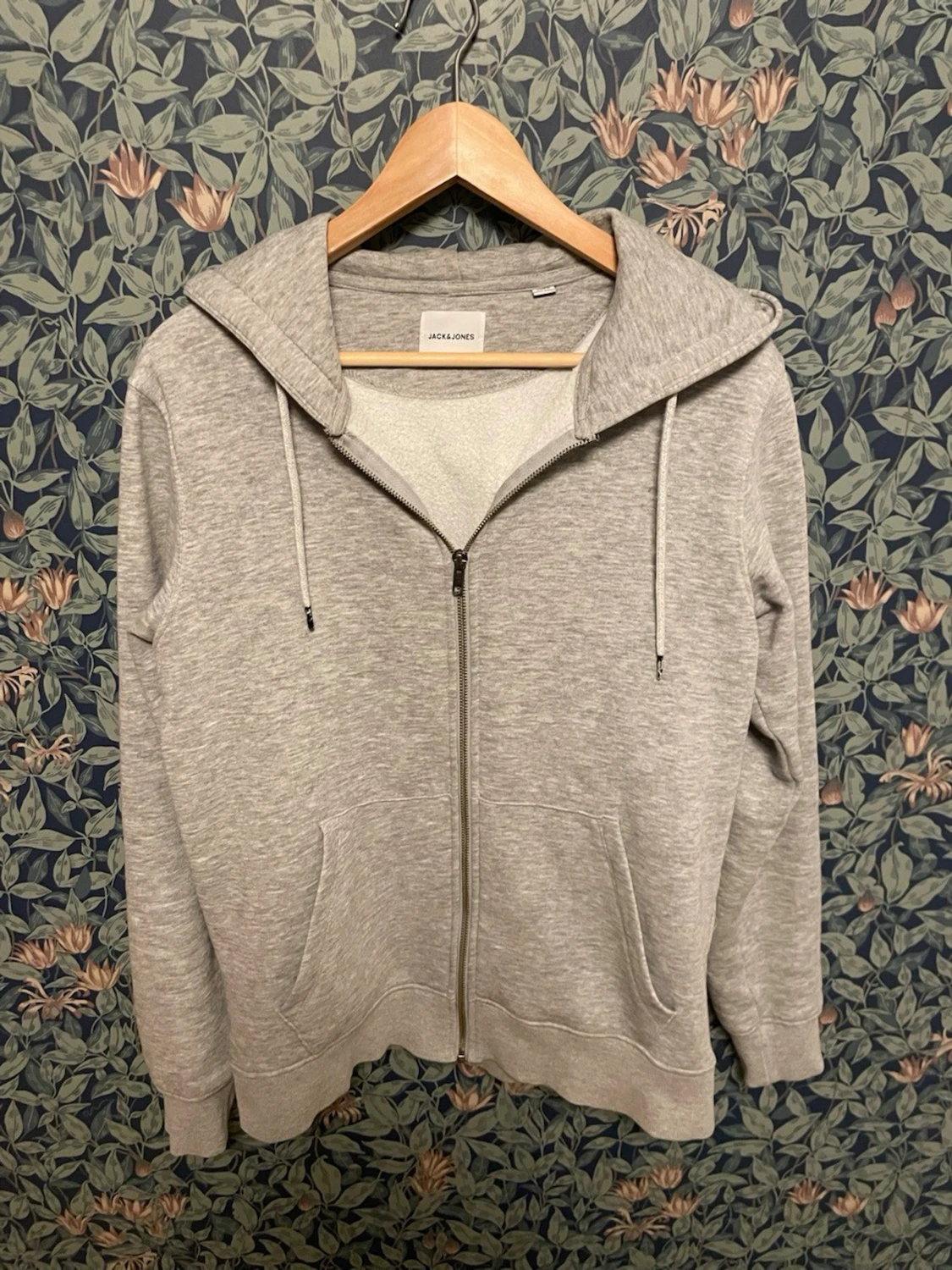 Grå zip hoodie  - 2