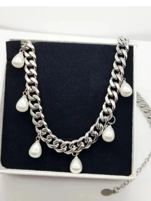 Högkvalitativt rostfritt halsband med pärlor  - Kedjetjocklek-8,3mm .Nickelfri. Högkvalitativt rostfritt stål 316 .#36