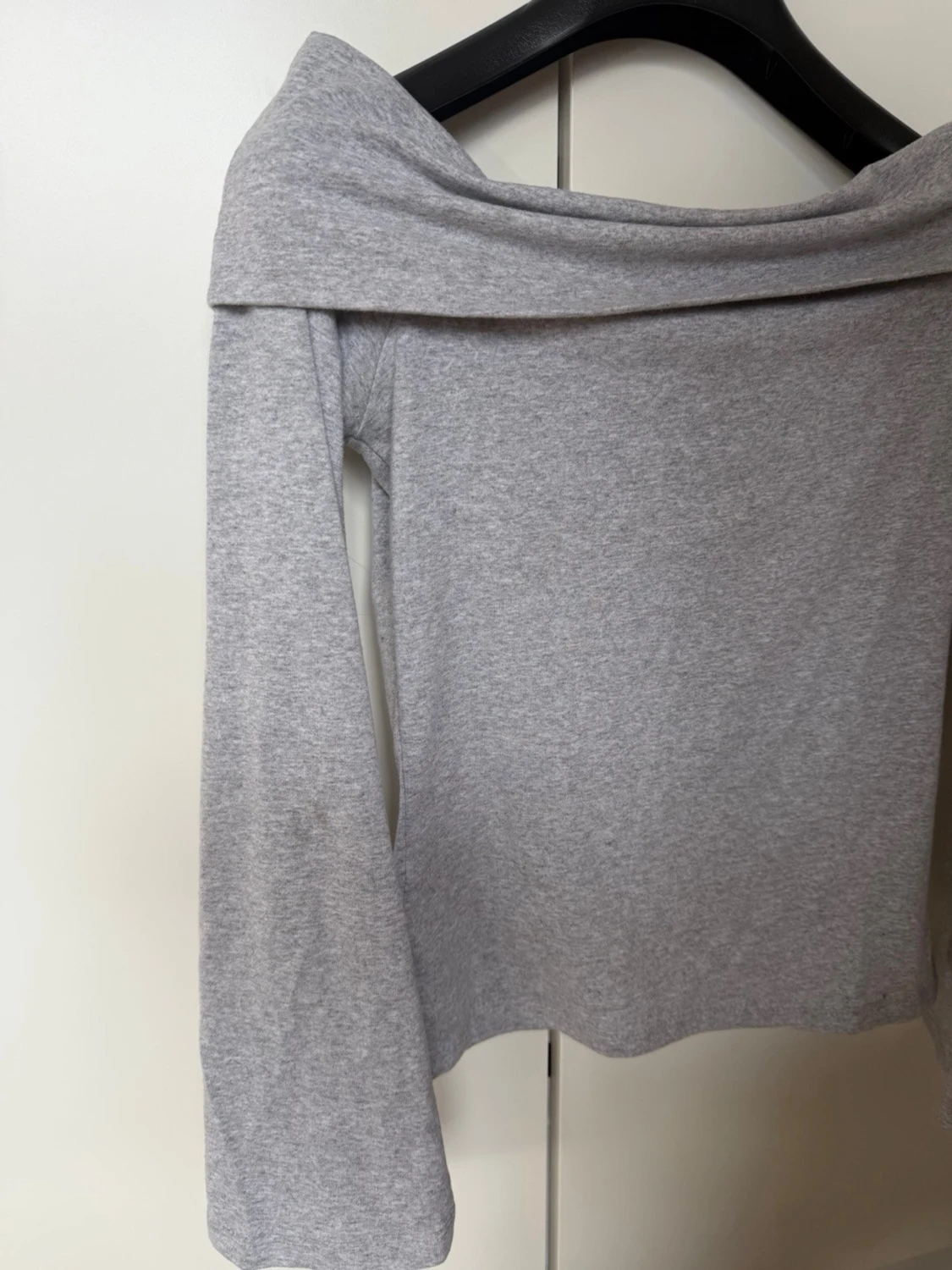 Grå offshoulder topp från Design Si - 4