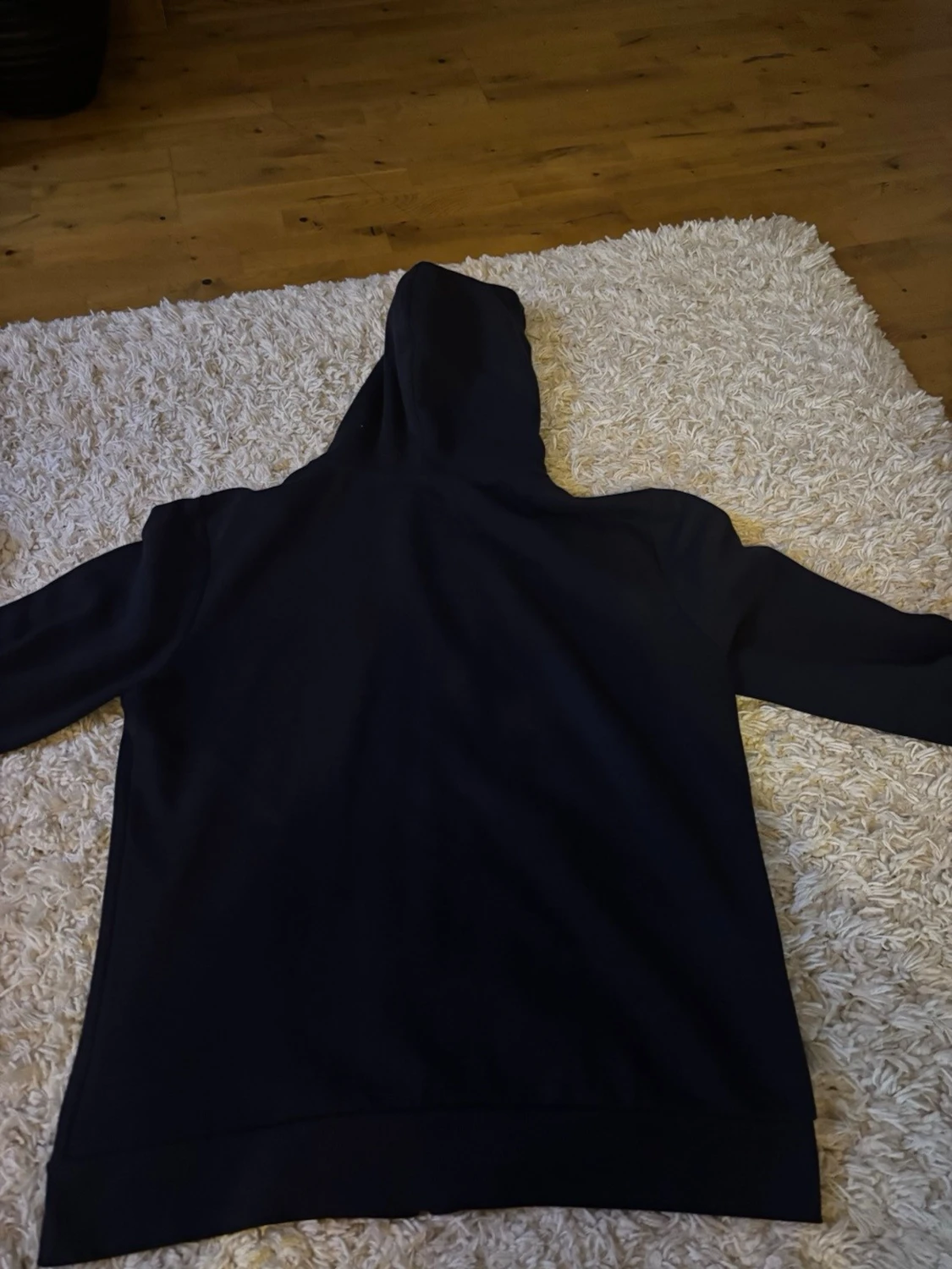 Svart zip hoodie med huva - 1
