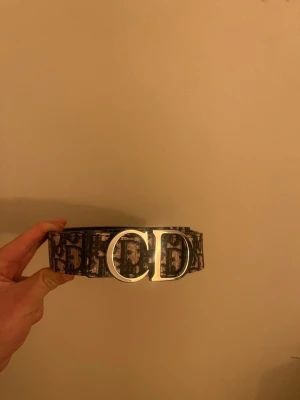 Christian Dior Bälte - Använd fåtal gånger ✔️, 115cm ✔️, Skickas inom 1 dag 🚀, kontakta för mer info ☺️