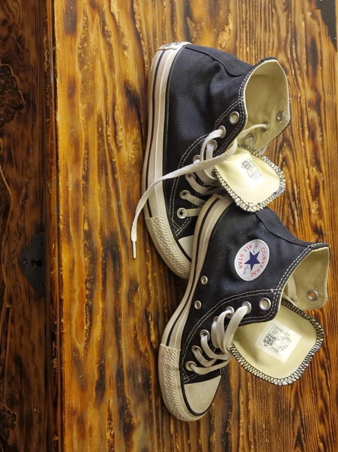 Svarta converse - 3