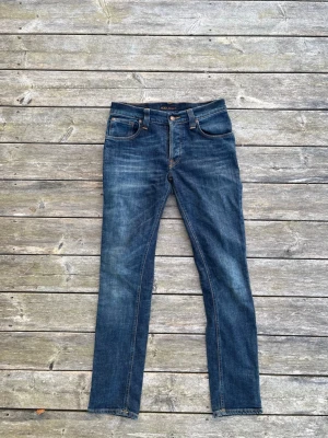 Nudie jeans - Nudies i storlek w29 l32. Modell: grim Tim. Nypris 1600