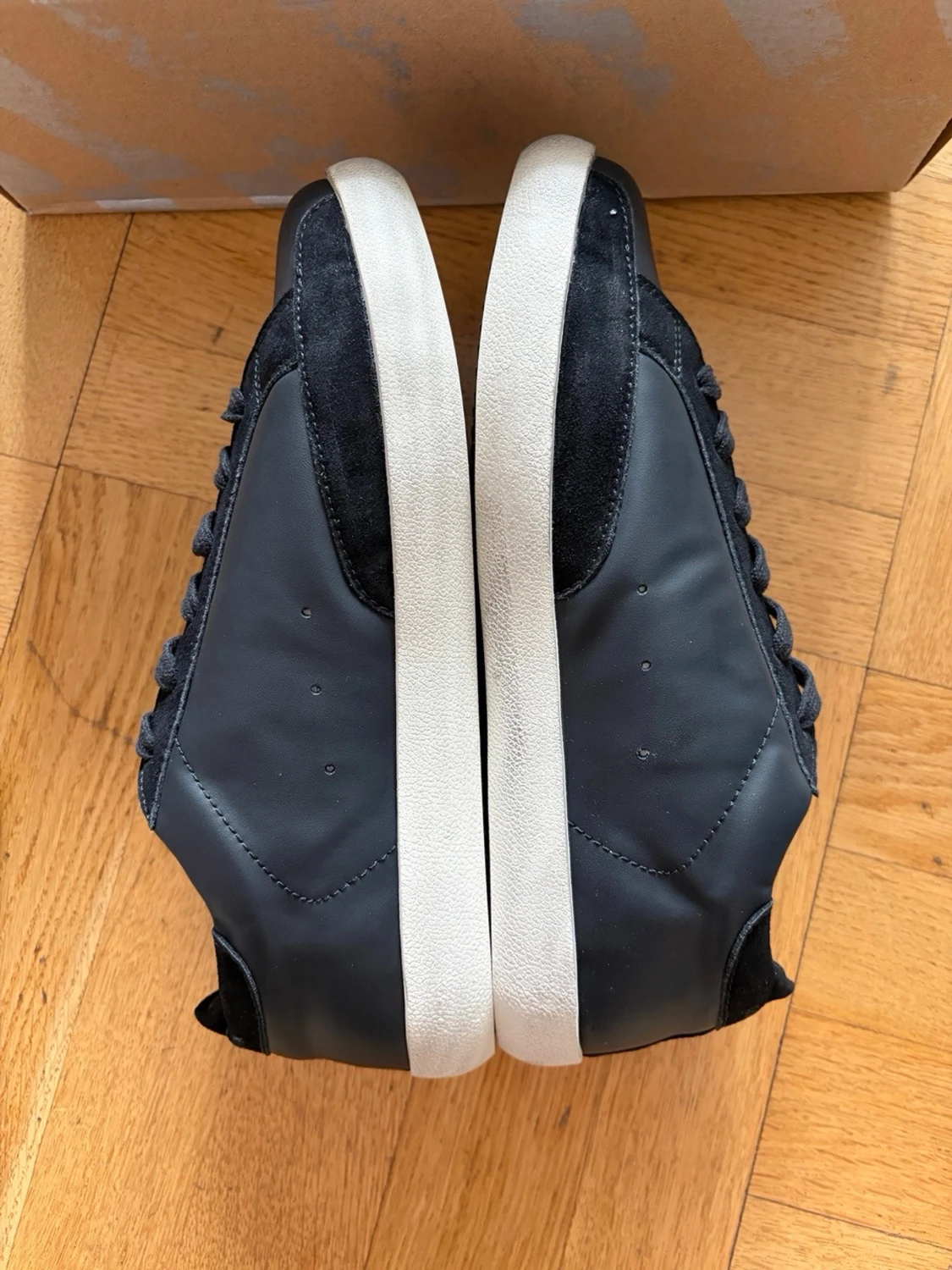 Golden goose sneaker - 1