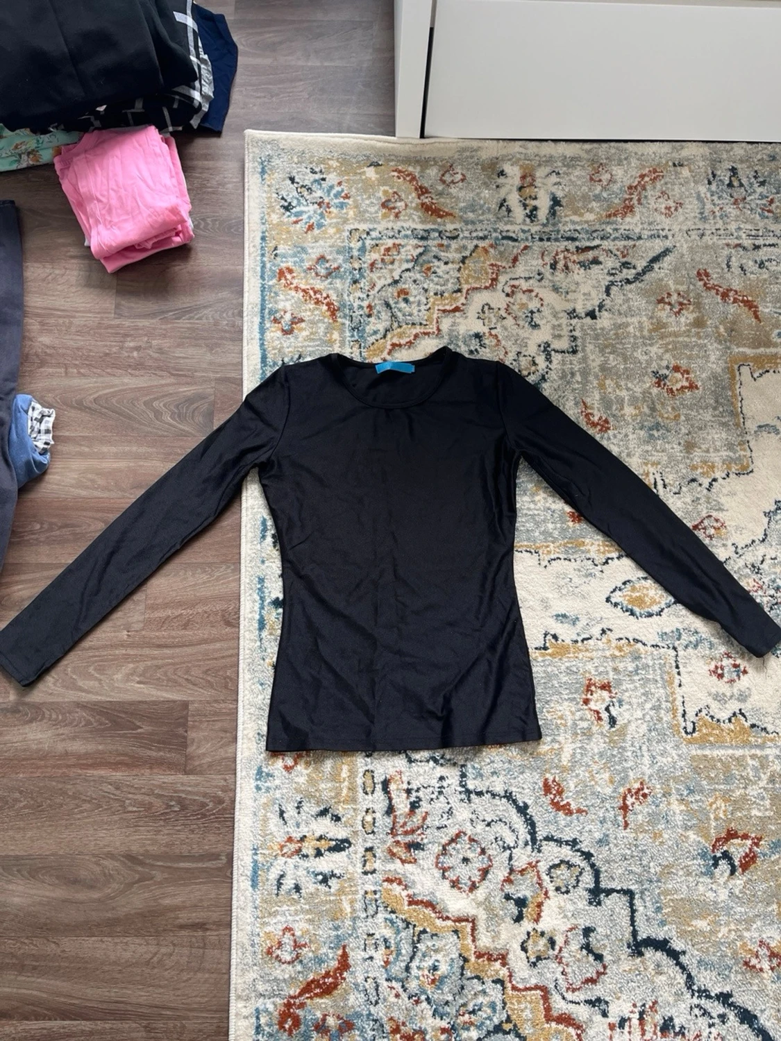 Svart långärmad topp i satin