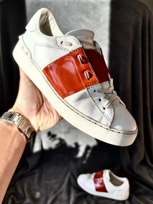 Valentino open skor - Valentino open skor | orginalstorlek:38, fråga om innermått vid osäkerhet |