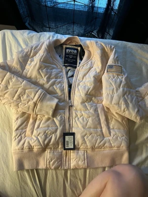 Svea jacka  - Perfekt jacka inför sommaren och våren! 