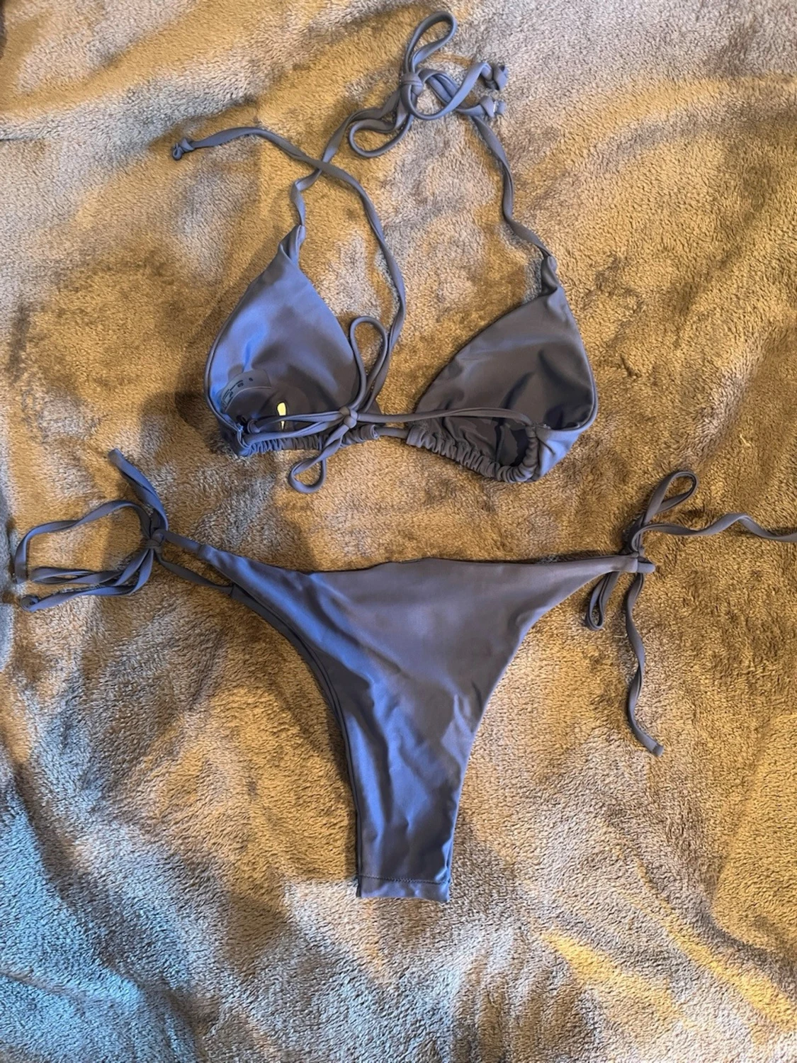 Mörkblått bikinisett - 1
