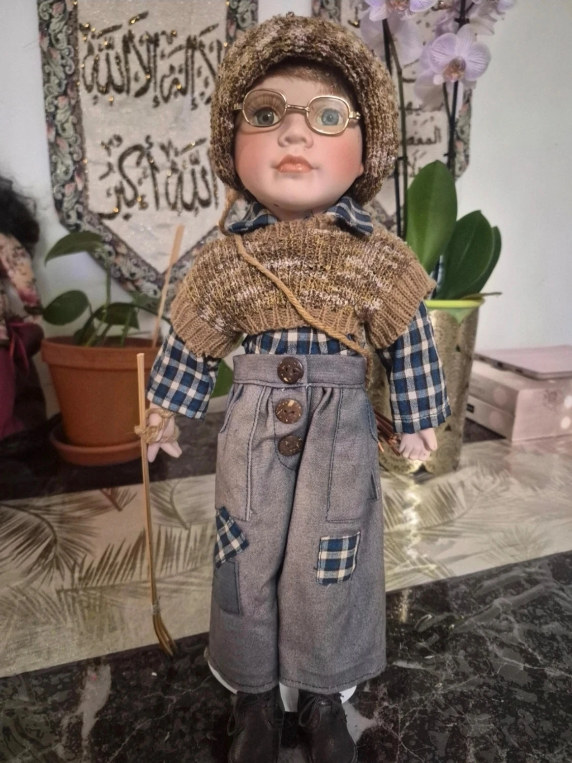 Vintage GEPPEDDO Porslin Vit Bondepojke Blå Ögon m. Glasögon Docka Storlek 45 cm - 1