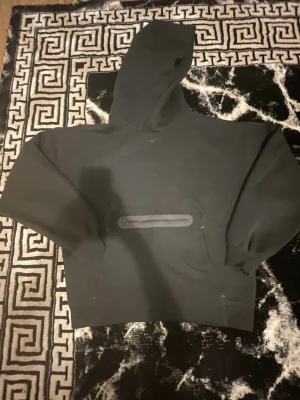 Nike hoodie  - Aldrig använt bra material köpte för 799 från Zalando och råka köpa fel size 