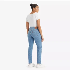 Levis 501 - Säljer dessa fina Levis 501, köpta i levis butiken. Storlek w28 L30